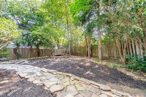 Photo 32 at 3 Shadwell Place, Don Mills, Toronto
