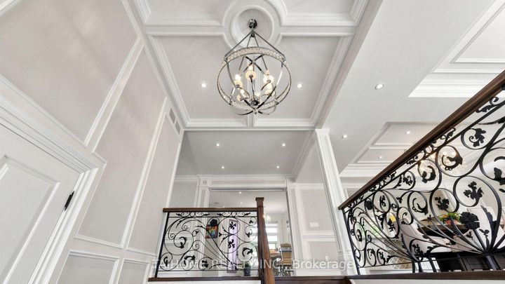 Photo 2 at 38 Foxwarren Drive, Bayview Village, Toronto