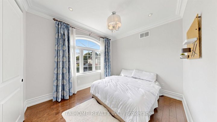 Photo 33 at 38 Foxwarren Drive, Bayview Village, Toronto