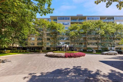 Photo 1 at 322 - 1 Benvenuto Place, Casa Loma, Toronto