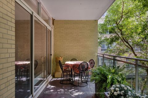Photo 16 at 322 - 1 Benvenuto Place, Casa Loma, Toronto
