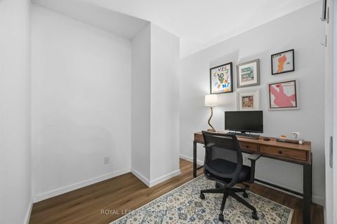 Photo 19 at 202 - 8 Charlotte Street, Waterfront Communities C1, Toronto