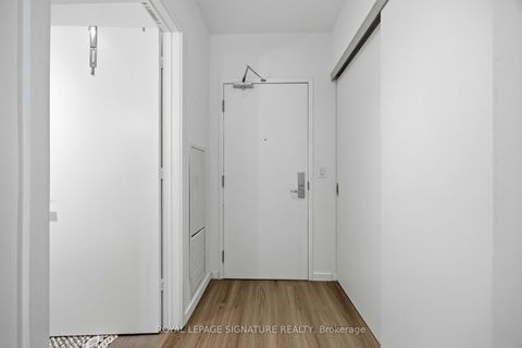 Photo 25 at 202 - 8 Charlotte Street, Waterfront Communities C1, Toronto