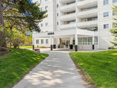 Photo 2 at 1406 - 1350 York Mills Road, Donalda, Toronto