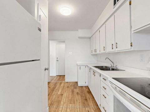 Photo 17 at 1406 - 1350 York Mills Road, Donalda, Toronto