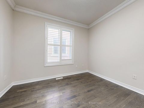 Photo 2 at 224 Aspenwood Drive, Woodland Hill, Newmarket