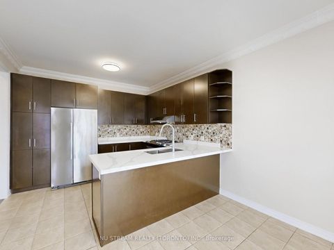 Photo 9 at 224 Aspenwood Drive, Woodland Hill, Newmarket