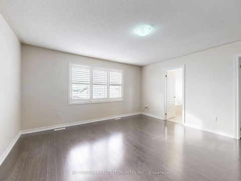 Photo 22 at 224 Aspenwood Drive, Woodland Hill, Newmarket