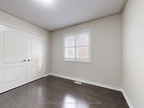 Photo 36 at 224 Aspenwood Drive, Woodland Hill, Newmarket