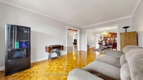 Photo 8 at 261 Morning Star Drive, West Woodbridge, Vaughan