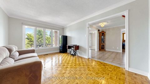 Photo 9 at 261 Morning Star Drive, West Woodbridge, Vaughan
