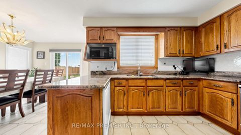 Photo 14 at 261 Morning Star Drive, West Woodbridge, Vaughan
