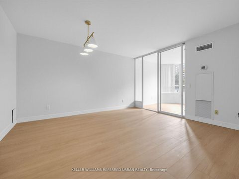 Photo 6 at 217 - 7 Bishop Avenue, Newtonbrook East, Toronto