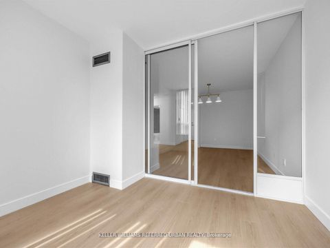 Photo 12 at 217 - 7 Bishop Avenue, Newtonbrook East, Toronto