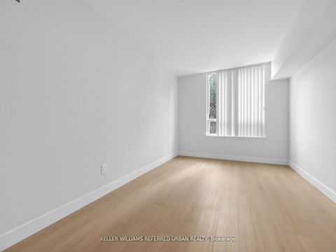 Photo 15 at 217 - 7 Bishop Avenue, Newtonbrook East, Toronto