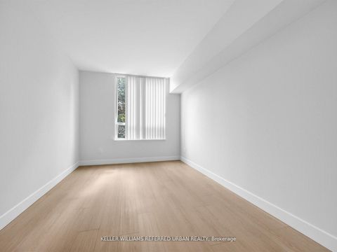 Photo 16 at 217 - 7 Bishop Avenue, Newtonbrook East, Toronto