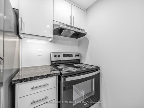 Photo 23 at 217 - 7 Bishop Avenue, Newtonbrook East, Toronto