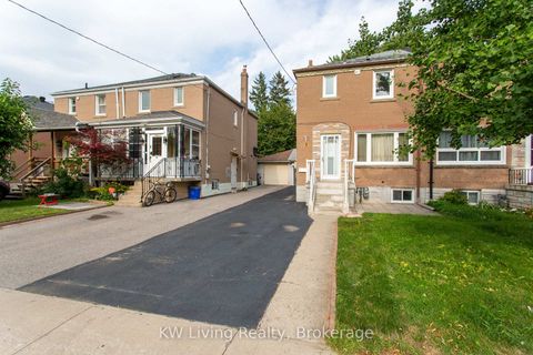 Photo 2 at 9 Rupert Street, Birchmount, Toronto