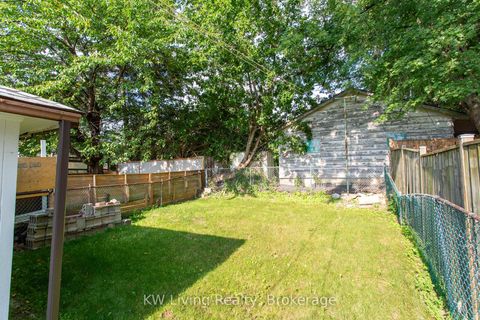 Photo 4 at 9 Rupert Street, Birchmount, Toronto