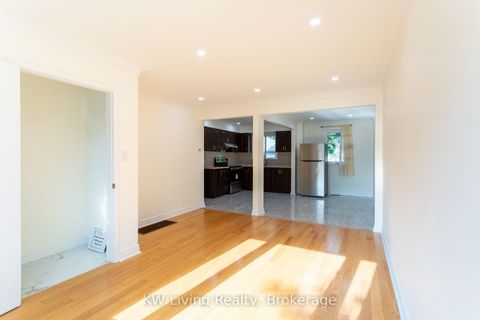 Photo 11 at 9 Rupert Street, Birchmount, Toronto