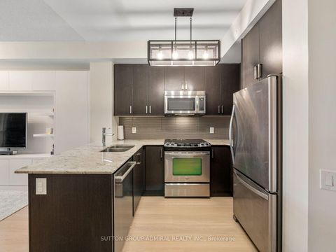 Photo 3 at 405 - 7608 Yonge Street, Yorkhill, Vaughan