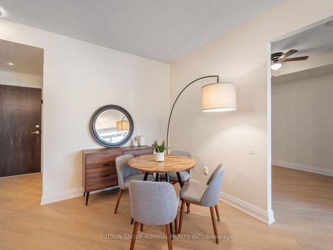 Photo 5 at 405 - 7608 Yonge Street, Yorkhill, Vaughan