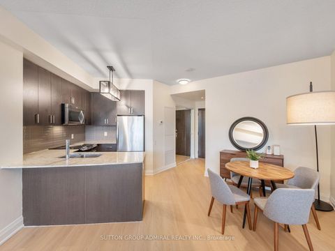 Photo 8 at 405 - 7608 Yonge Street, Yorkhill, Vaughan
