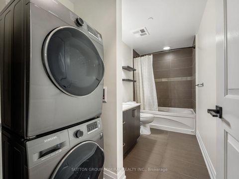 Photo 22 at 405 - 7608 Yonge Street, Yorkhill, Vaughan