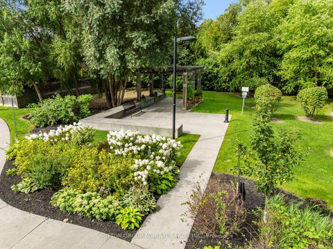 Photo 35 at 405 - 7608 Yonge Street, Yorkhill, Vaughan