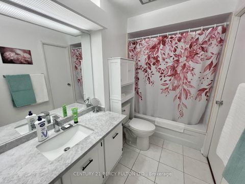 Photo 10 at 228 - 4005 Don Mills Road, Hillcrest Village, Toronto