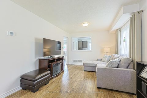 Photo 8 at 222 Forsyth Road, London, Newmarket