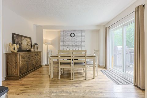 Photo 10 at 222 Forsyth Road, London, Newmarket