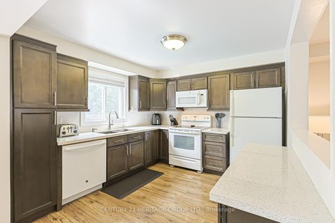 Photo 12 at 222 Forsyth Road, London, Newmarket