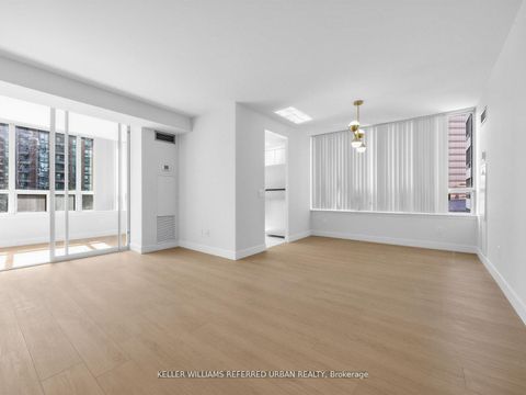 Photo 5 at 501 - 7 Bishop Avenue, Newtonbrook East, Toronto