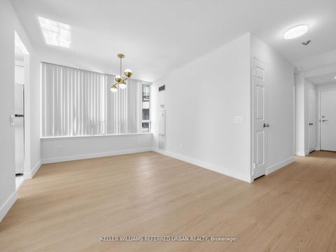 Photo 8 at 501 - 7 Bishop Avenue, Newtonbrook East, Toronto