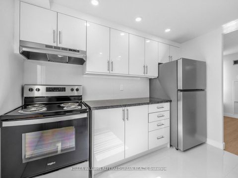 Photo 15 at 501 - 7 Bishop Avenue, Newtonbrook East, Toronto