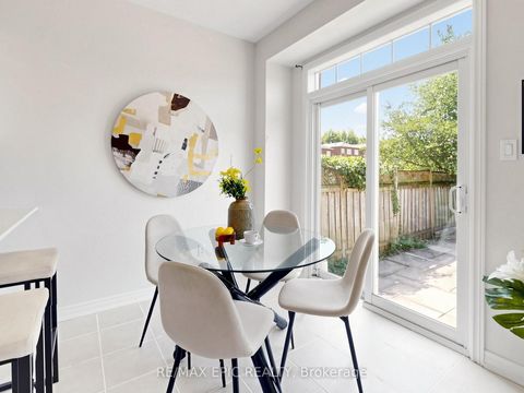 Photo 10 at 74 Dewpoint Road, Patterson, Vaughan