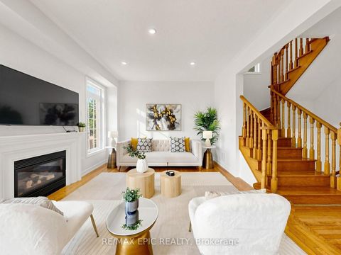 Photo 12 at 74 Dewpoint Road, Patterson, Vaughan