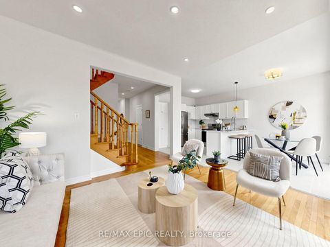 Photo 14 at 74 Dewpoint Road, Patterson, Vaughan