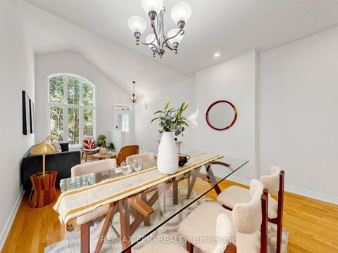 Photo 16 at 74 Dewpoint Road, Patterson, Vaughan