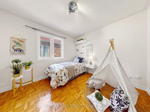 Photo 28 at 74 Dewpoint Road, Patterson, Vaughan