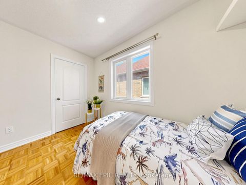 Photo 30 at 74 Dewpoint Road, Patterson, Vaughan