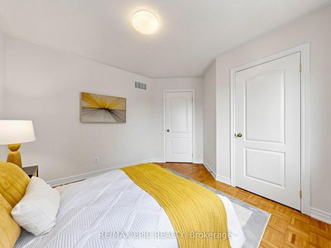 Photo 33 at 74 Dewpoint Road, Patterson, Vaughan