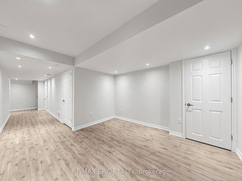 Photo 38 at 74 Dewpoint Road, Patterson, Vaughan