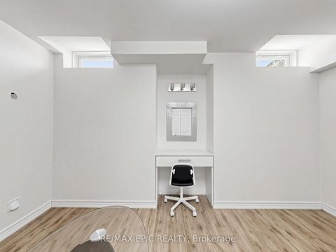 Photo 42 at 74 Dewpoint Road, Patterson, Vaughan