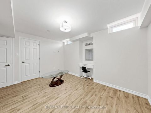 Photo 43 at 74 Dewpoint Road, Patterson, Vaughan