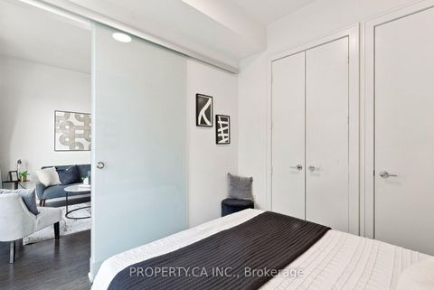 Photo 27 at 625 - 39 Queens Quay E, Waterfront Communities C8, Toronto