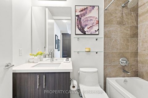 Photo 29 at 625 - 39 Queens Quay E, Waterfront Communities C8, Toronto