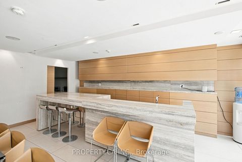 Photo 35 at 625 - 39 Queens Quay E, Waterfront Communities C8, Toronto