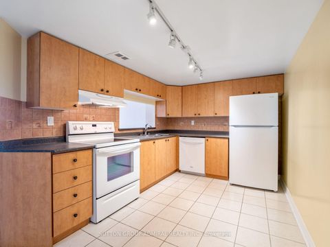 Photo 14 at 1012 - 7420 Bathurst Street, Brownridge, Vaughan